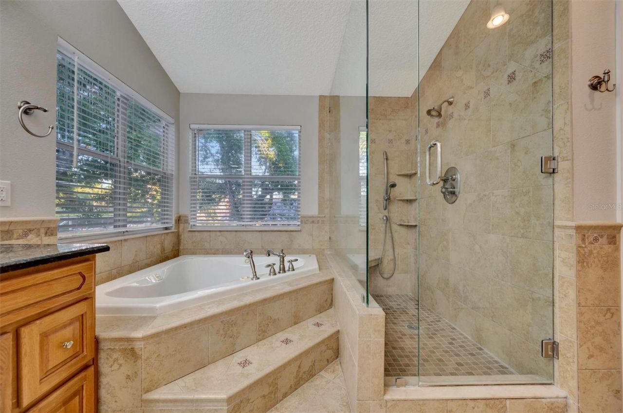 2839 Safe Harbor Drive, Tampa, FL 33618 Photo