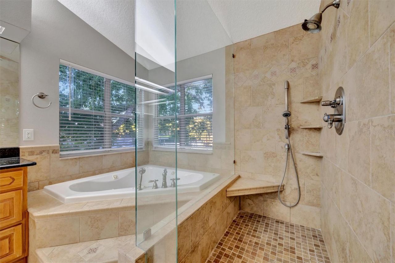 2839 Safe Harbor Drive, Tampa, FL 33618 Photo