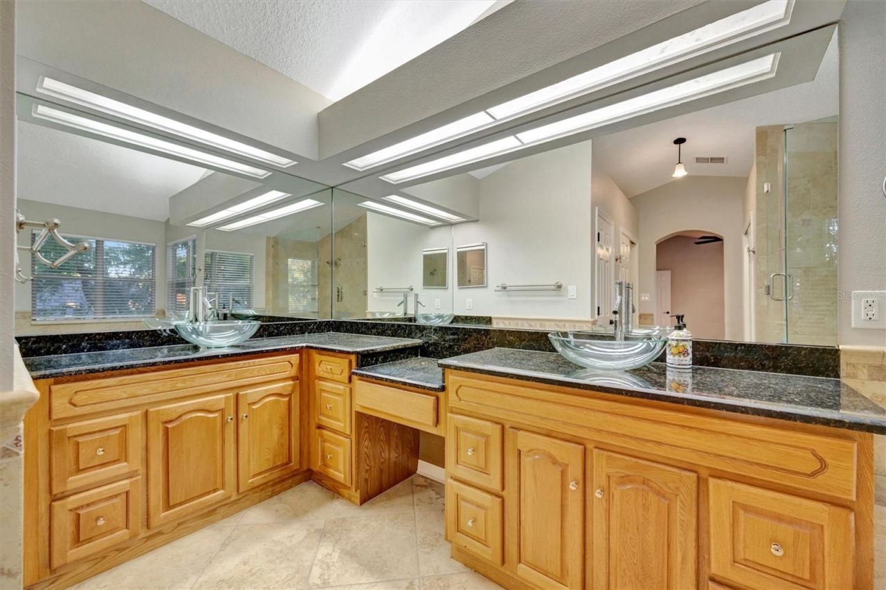 2839 Safe Harbor Drive, Tampa, FL 33618 Photo