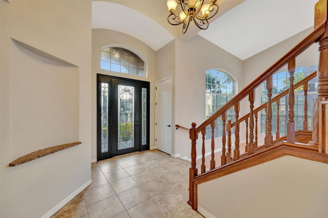 2839 Safe Harbor Drive, Tampa, FL 33618 Photo