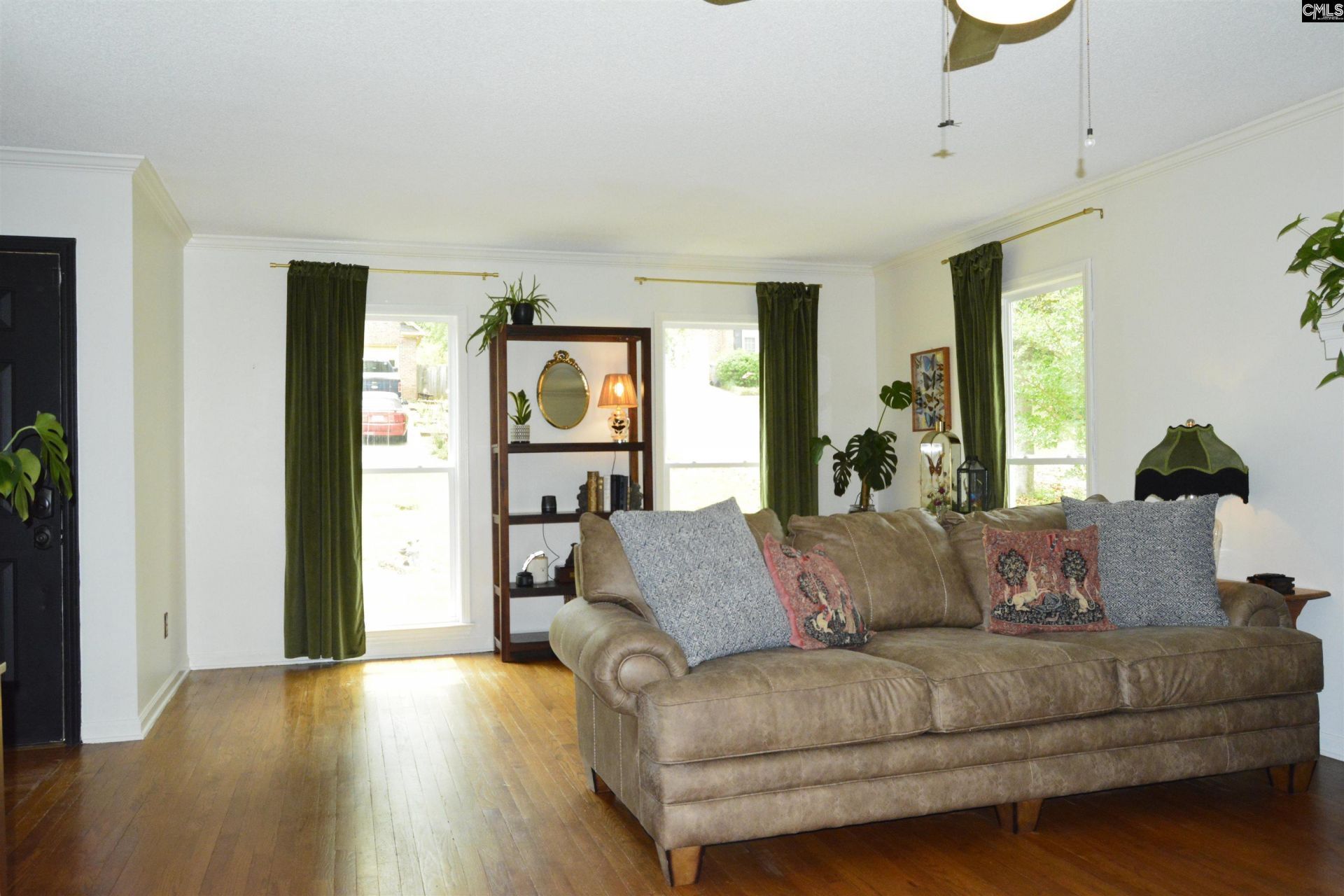 433 Winding Way  Photo 10