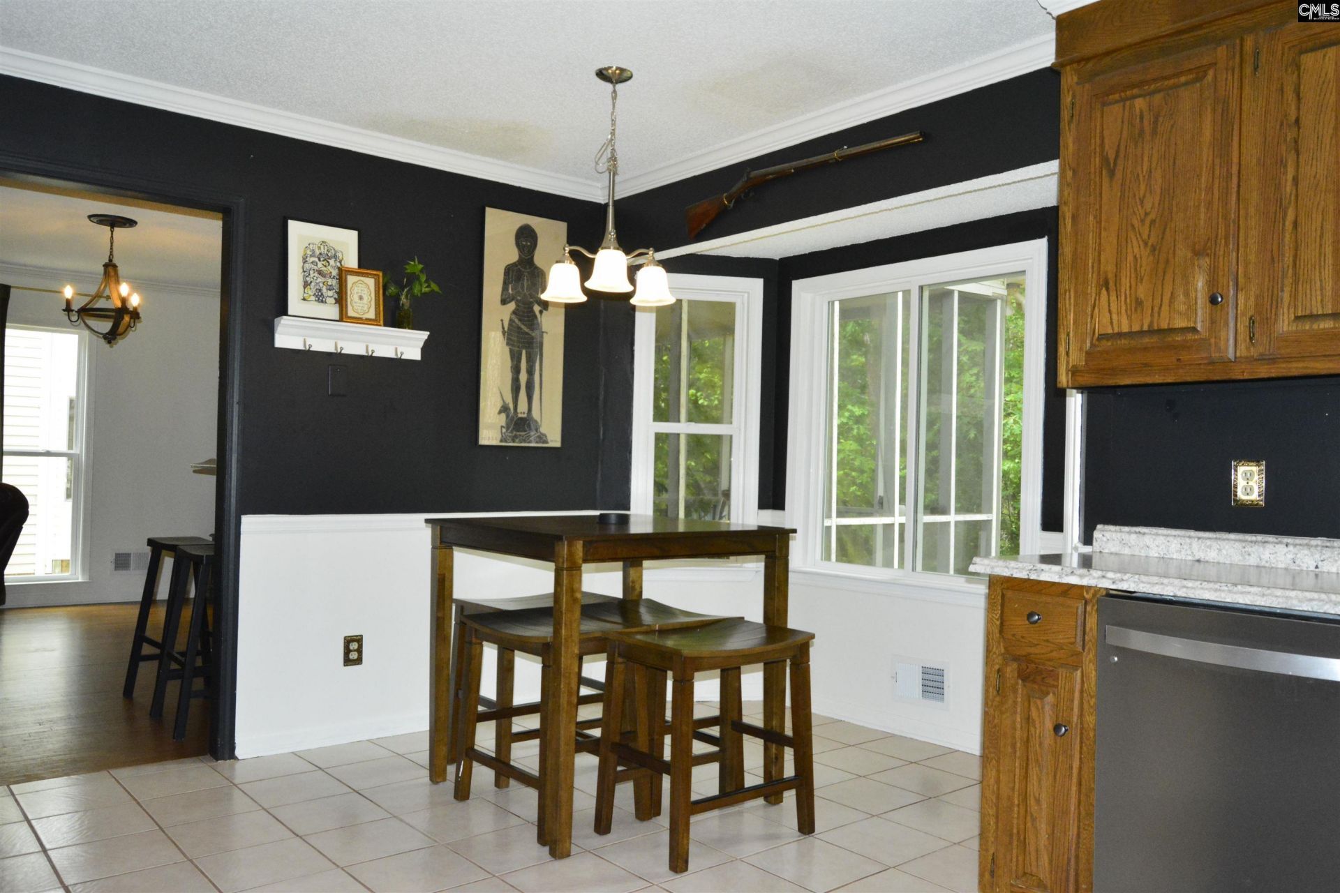 433 Winding Way  Photo 12