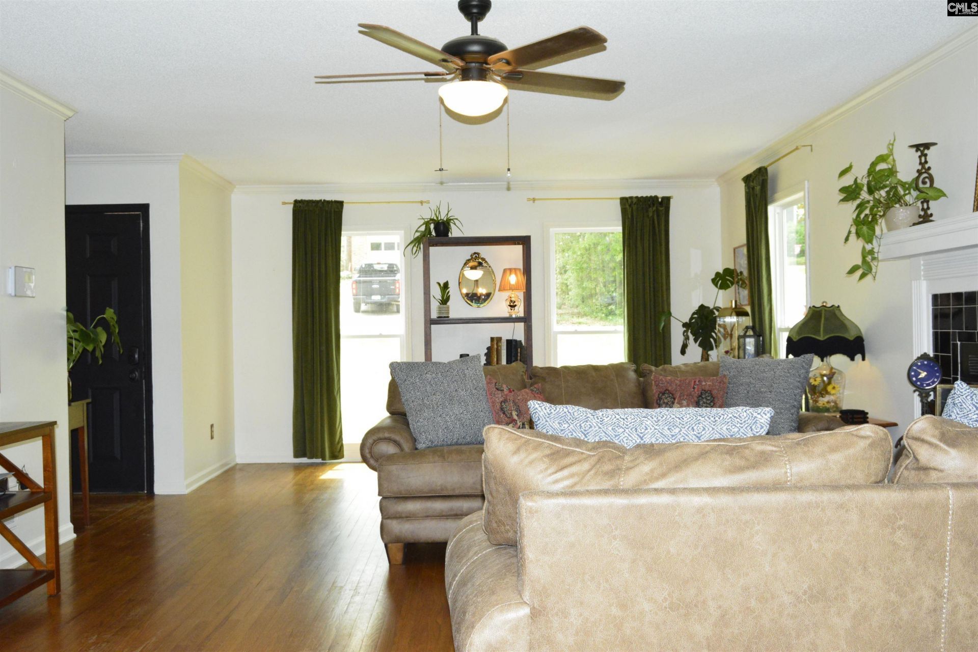 433 Winding Way  Photo 14