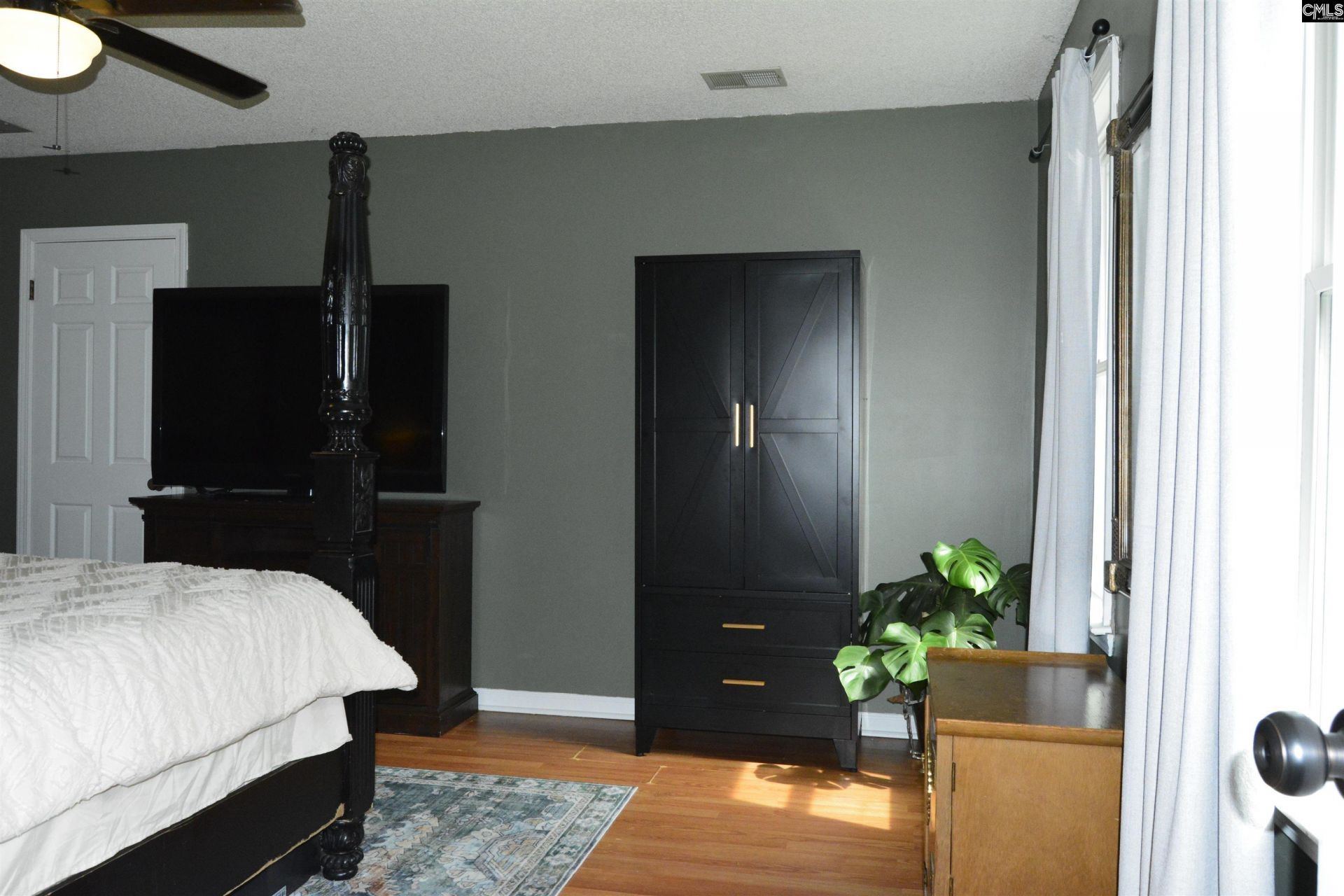 433 Winding Way  Photo 28