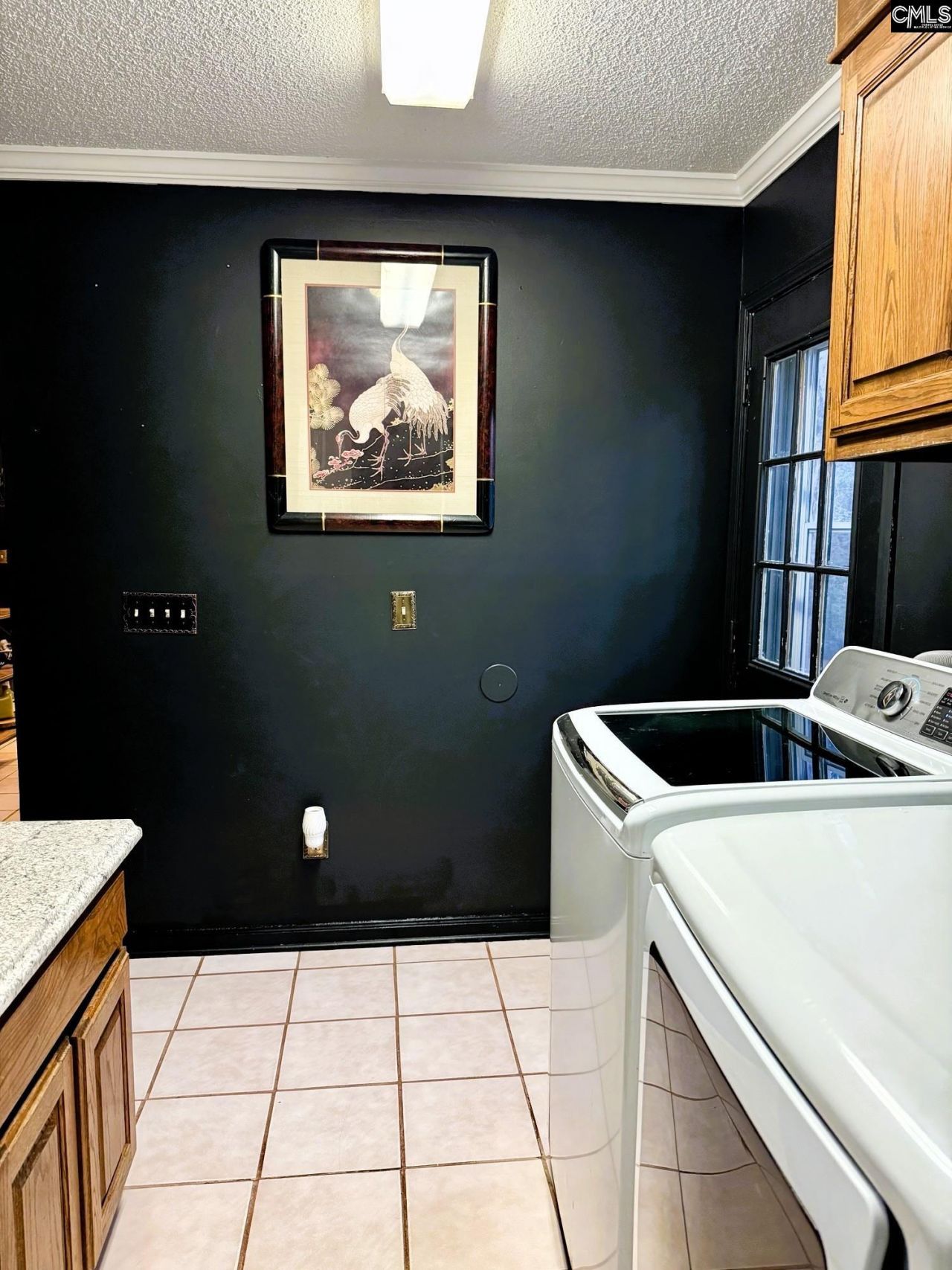 433 Winding Way  Photo 35