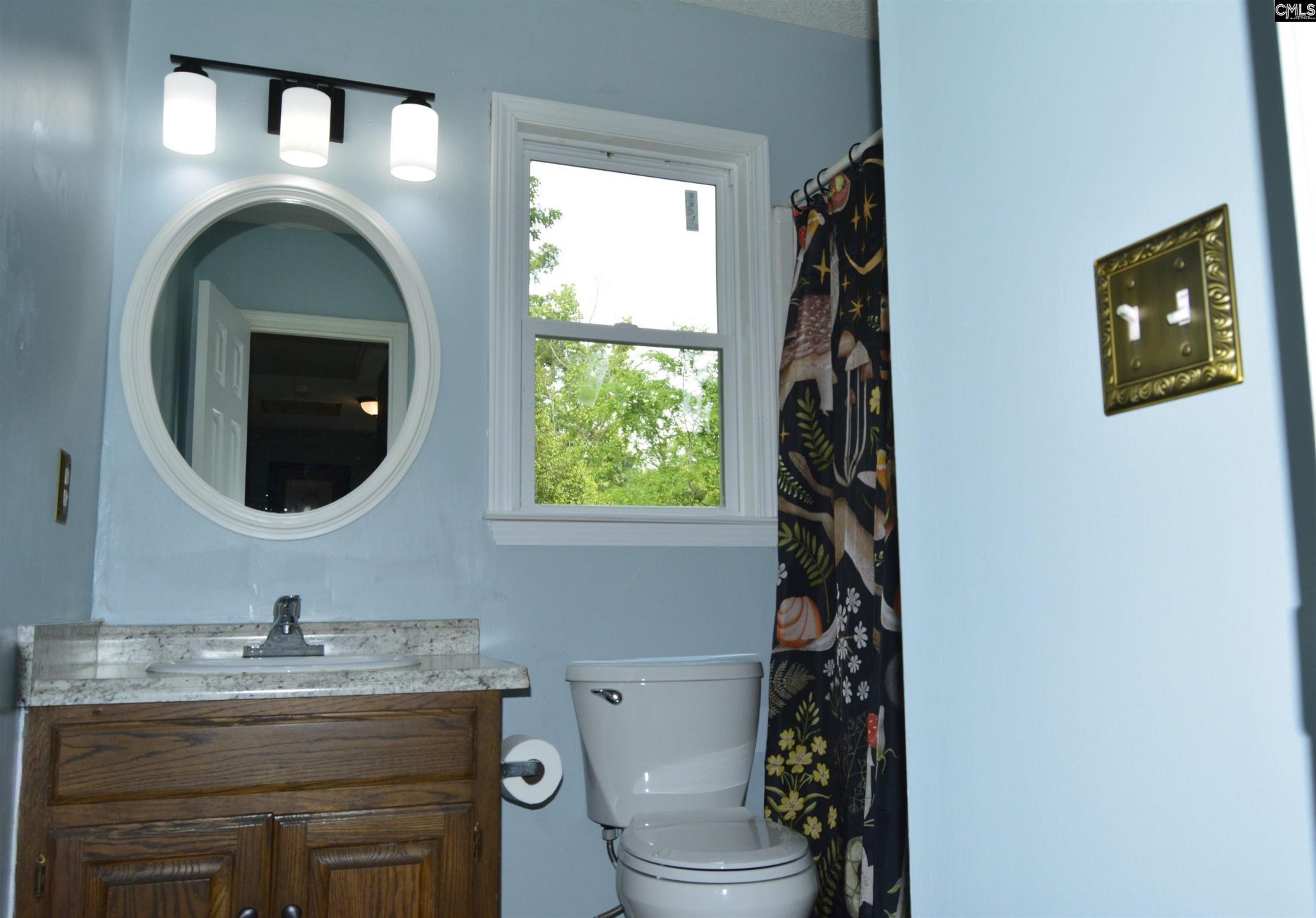 433 Winding Way  Photo 40