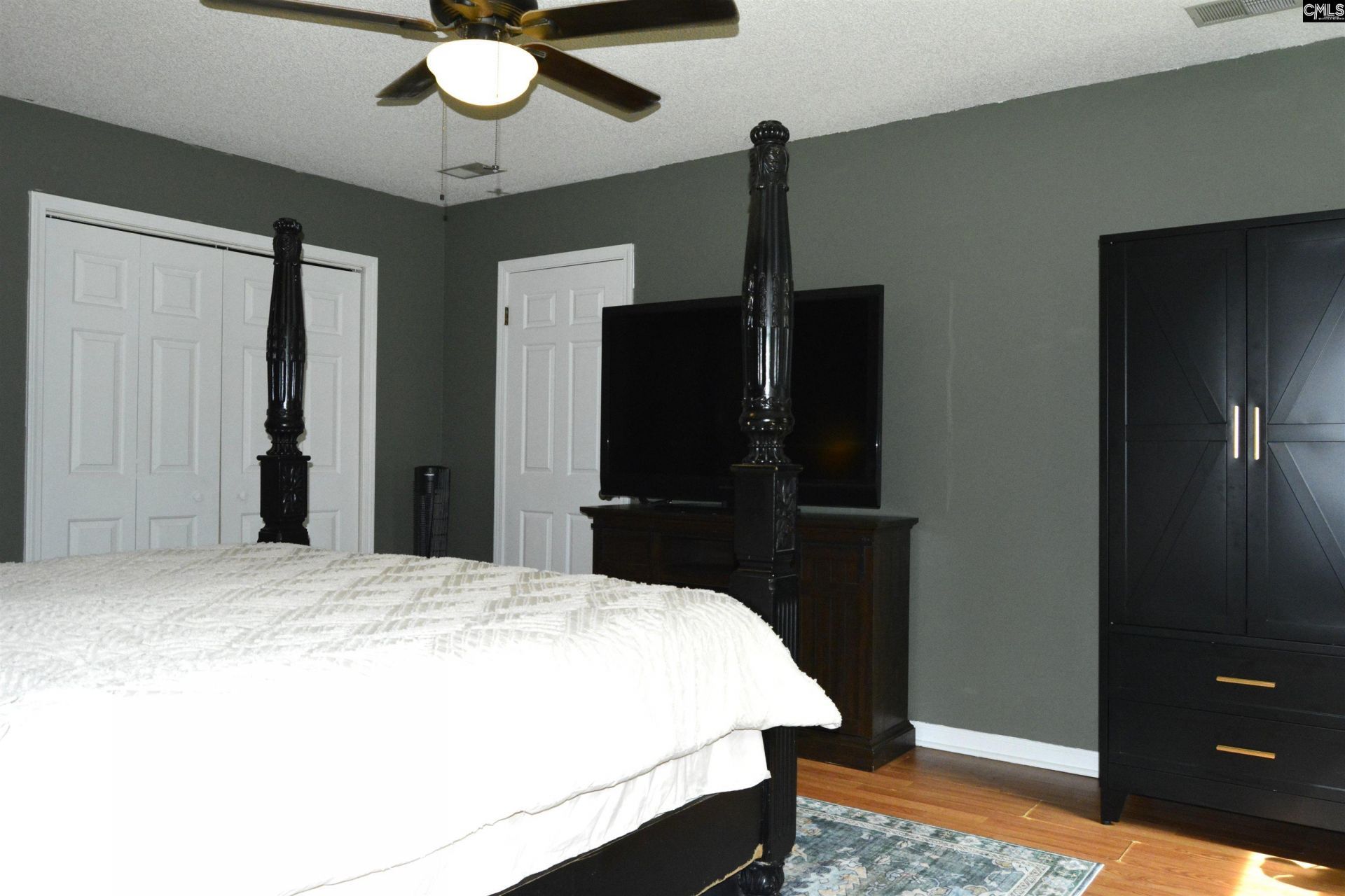 433 Winding Way  Photo 44