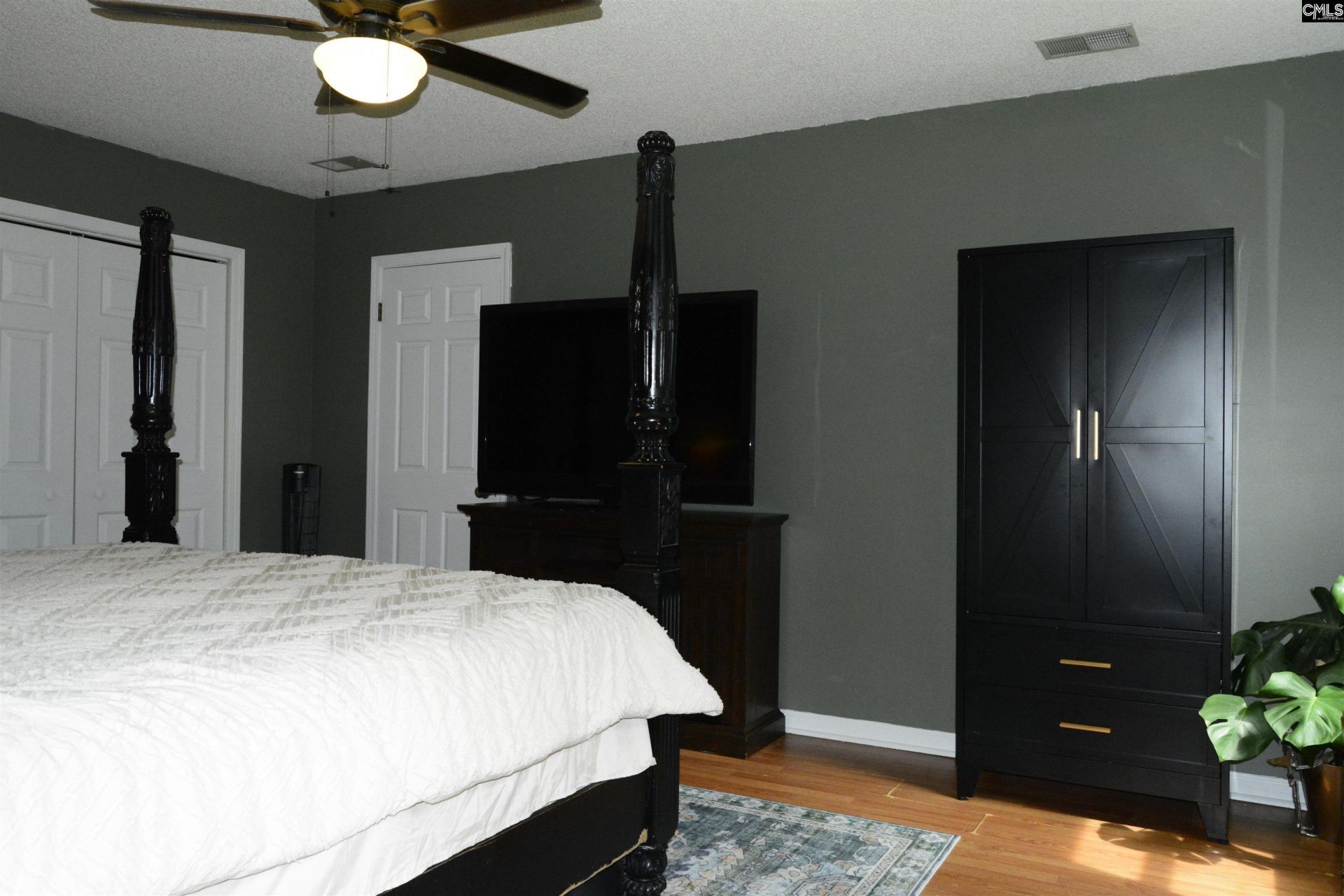 433 Winding Way  Photo 46