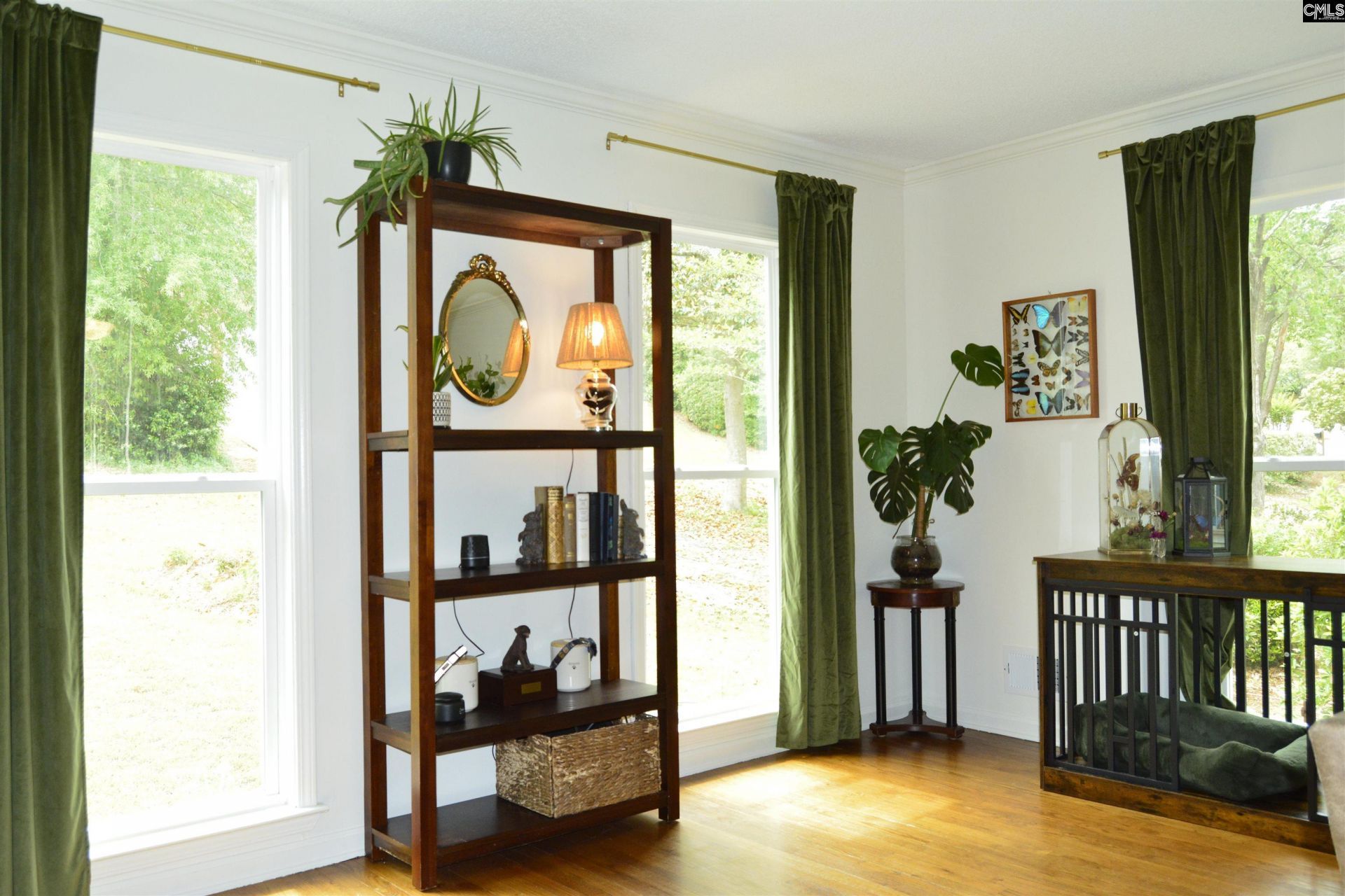 433 Winding Way  Photo 8