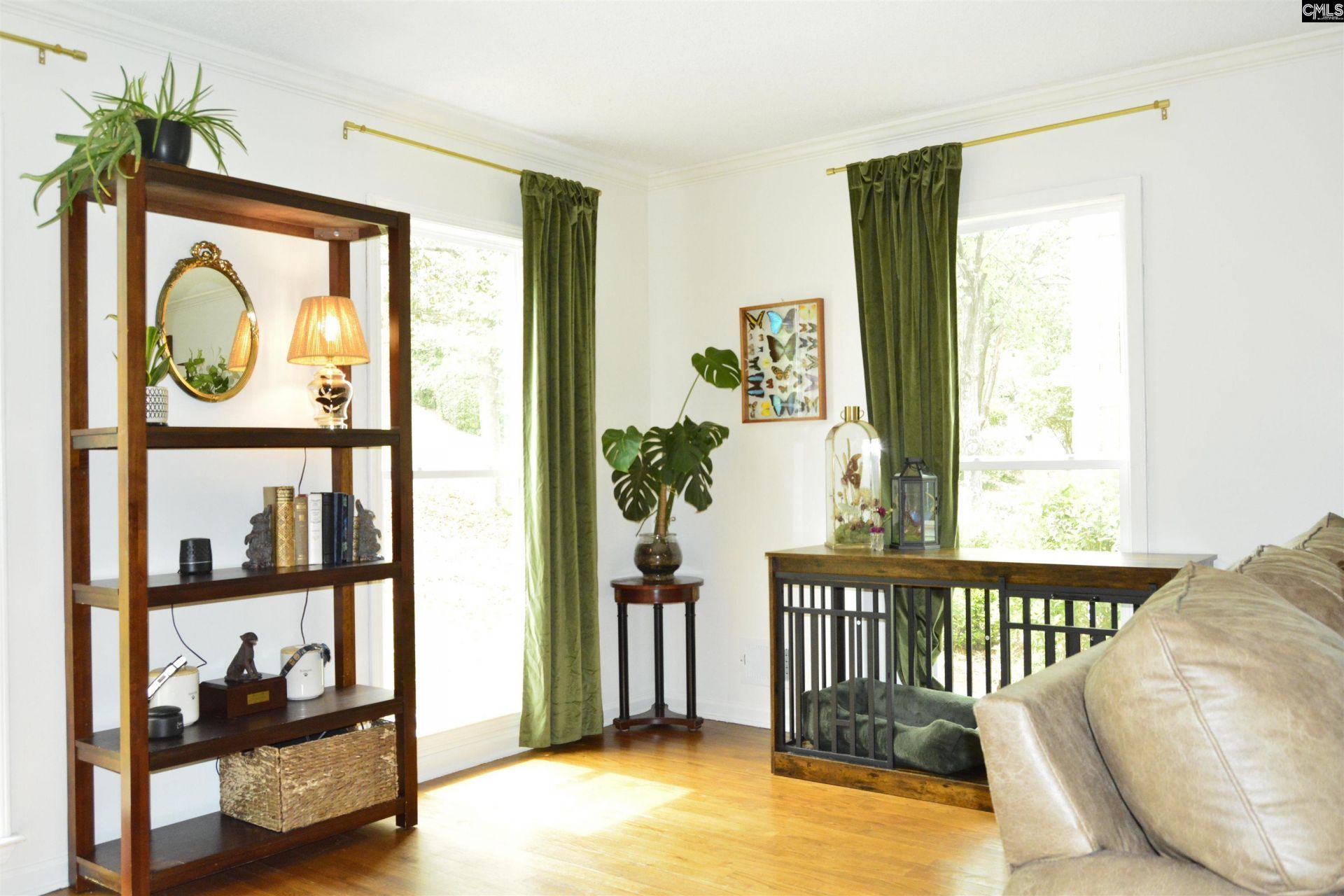 433 Winding Way  Photo 9