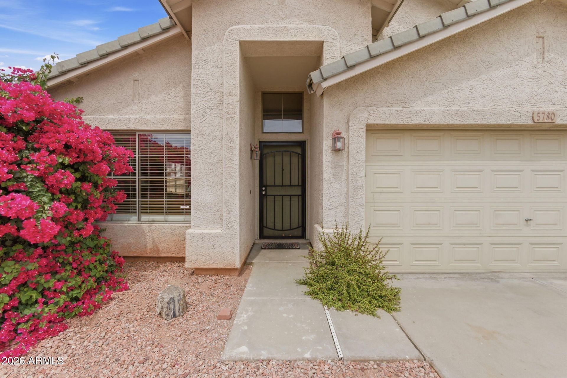 5780 W Freeway Lane, Glendale, AZ 85302 Main Photo