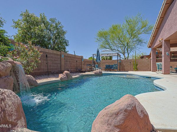 17627 W WIND SONG Avenue, Goodyear, AZ 85338