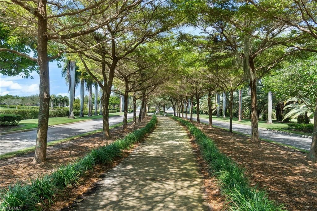 9727 Acqua Ct, Unit 436, Naples, FL 34113 Photo