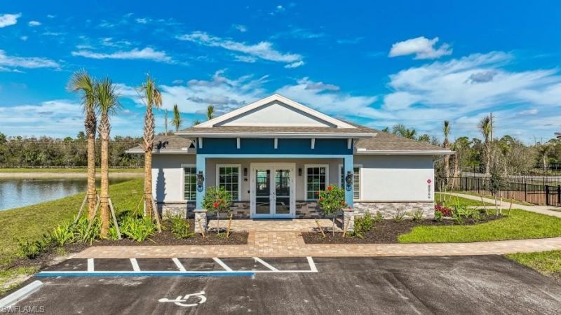 8213 Everly Preserve Dr, Lehigh Acres, FL 33905 Photo