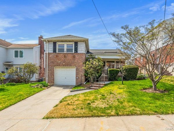 54-08 253rd Street , Little Neck, NY 11362