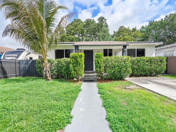 3249 NW 51st St, Miami, FL 33142