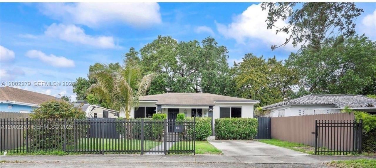 3249 NW 51st St, Miami, FL 33142 Photo