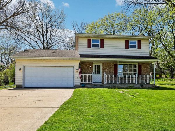 1625 Trails End, Marshall, WI 53559