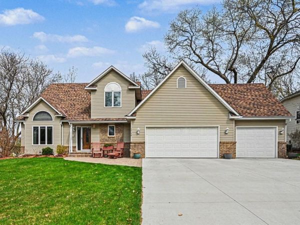 12126 Gantry Lane, Apple Valley, MN 55124