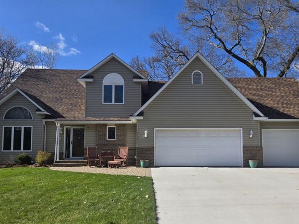 12126 Gantry Lane, Apple Valley, MN 55124