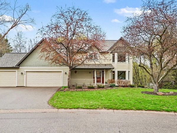675 Bridle Ridge Circle, Eagan, MN 55123