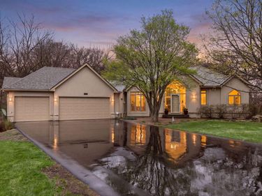 6954 Kenmare Drive, Bloomington, MN 55438