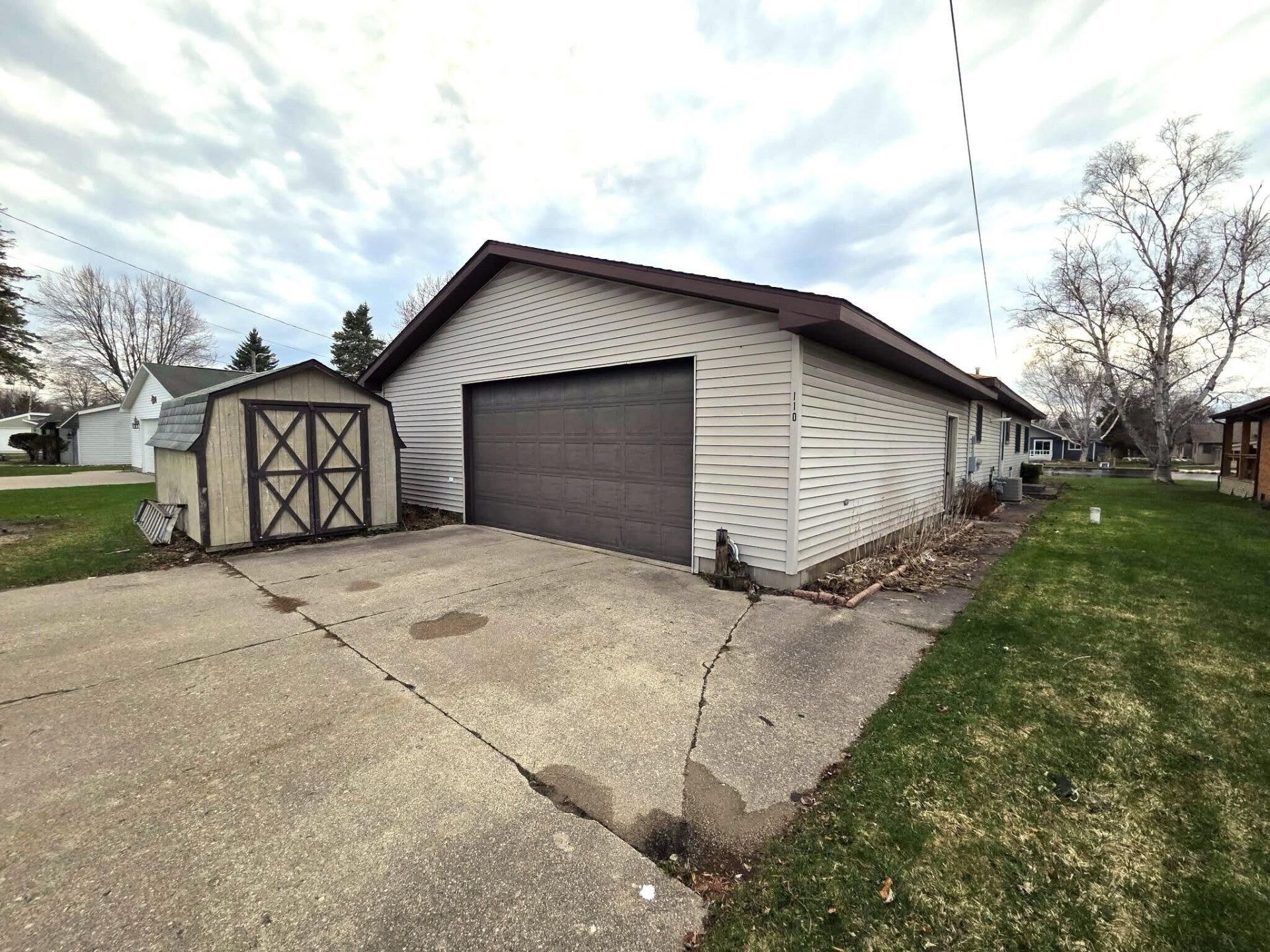 110 Pocahontas Trail, Prudenville, MI 48651 Main Photo