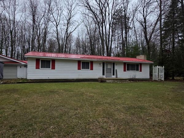 1149 Leeward Lane, St. Helen, MI 48656