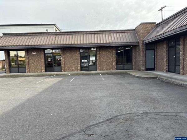 1361 Lancaster Dr NE, Salem, OR 97301