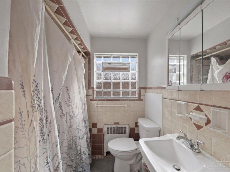 2580 Westwood Northern Boulevard, Cincinnati, OH 45211 Photo 15