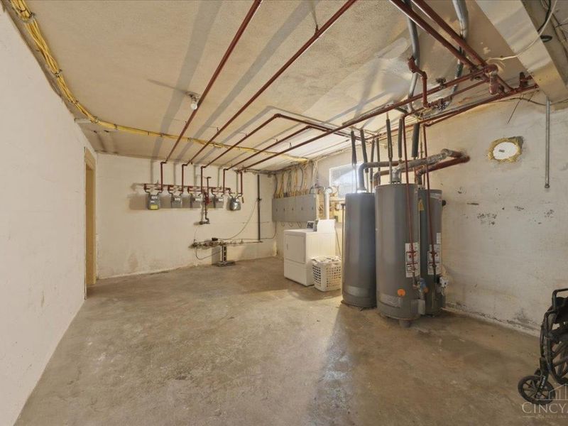 2580 Westwood Northern Boulevard, Cincinnati, OH 45211 Photo 19