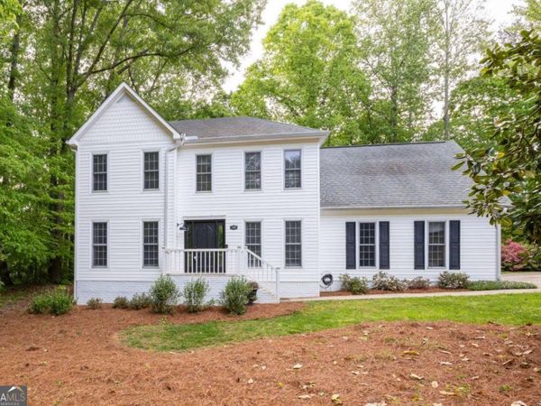 12 Indian Lake Court, Hiram, GA 30141