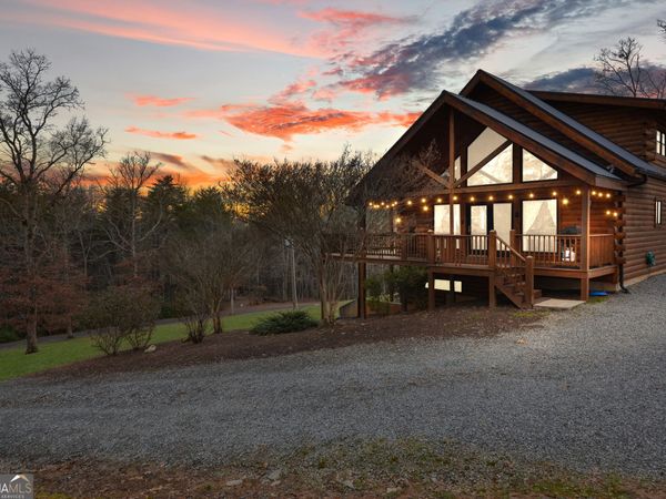 385 Shields Road, Mineral Bluff, GA 30559