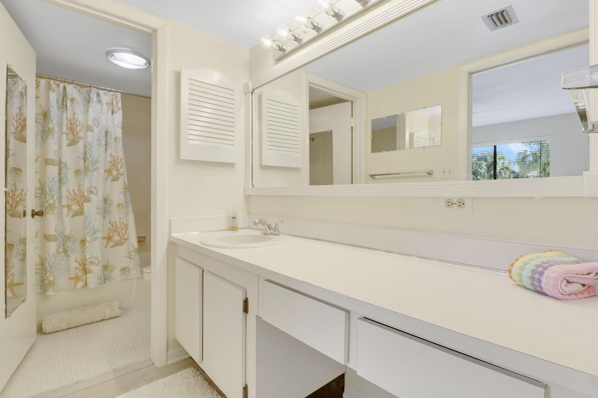 1600 NE Dixie Highway, Unit 10-203, Jensen Beach, FL 34957 Photo
