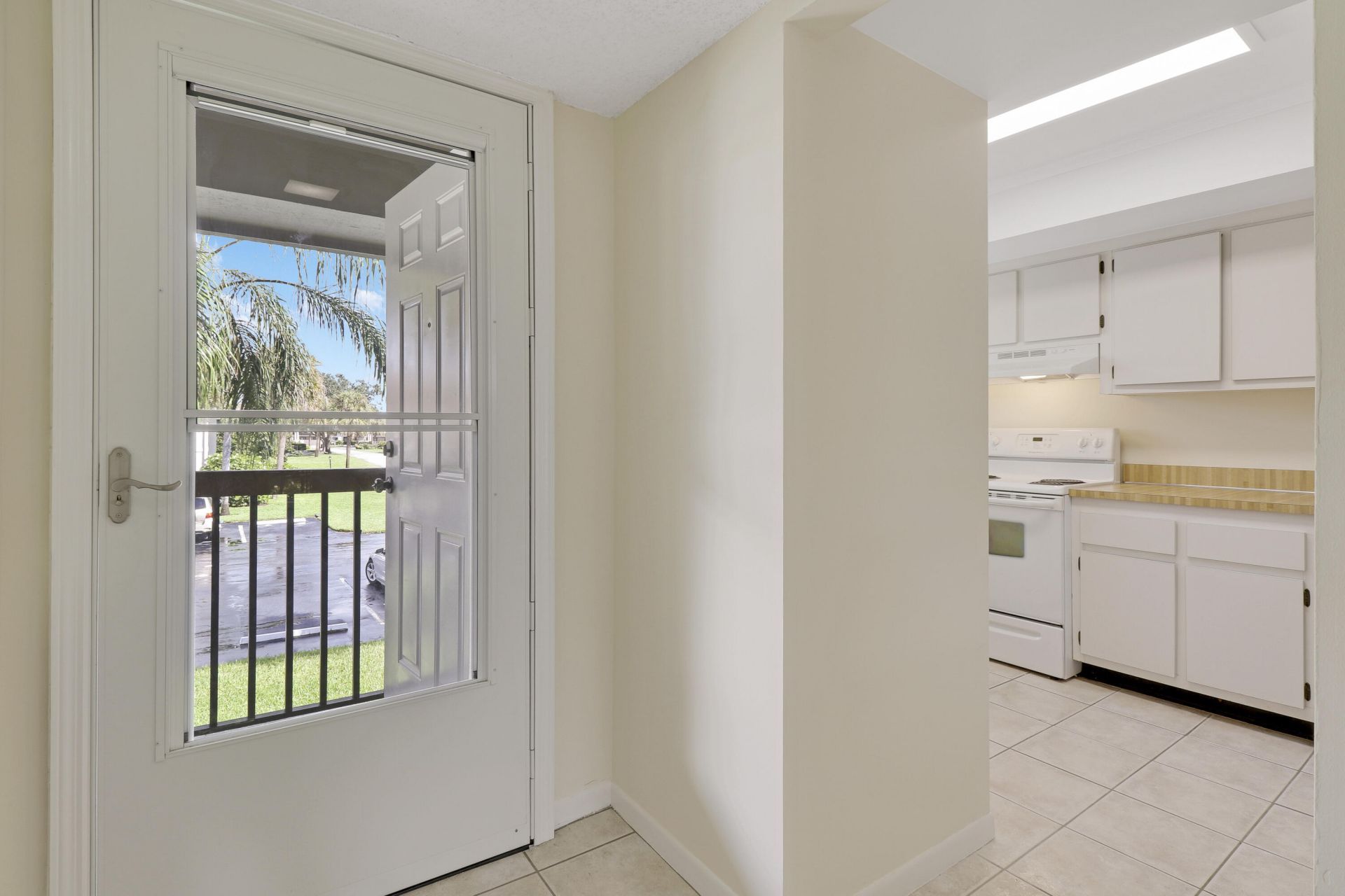 1600 NE Dixie Highway, Unit 10-203, Jensen Beach, FL 34957 Photo