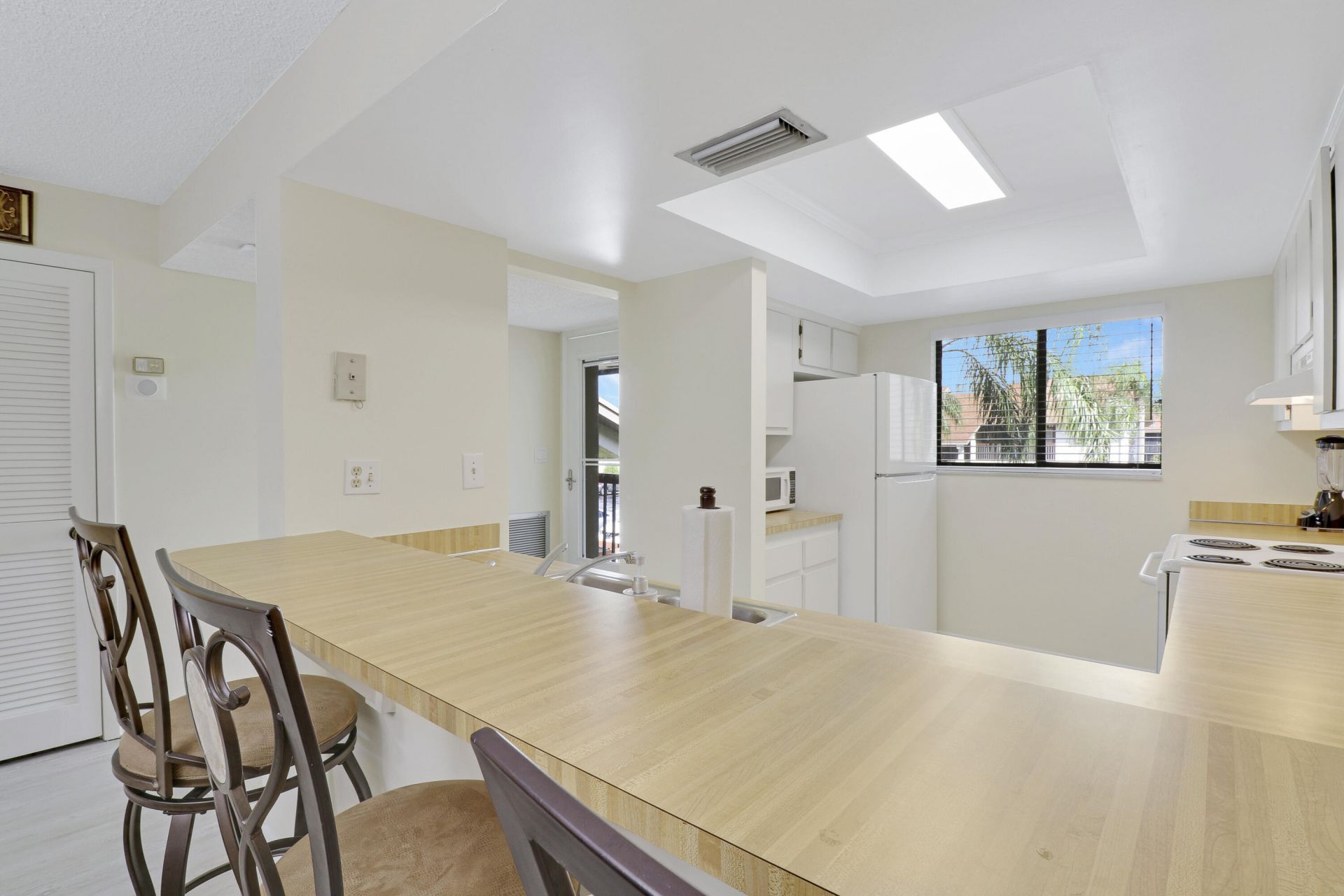 1600 NE Dixie Highway, Unit 10-203, Jensen Beach, FL 34957 Photo