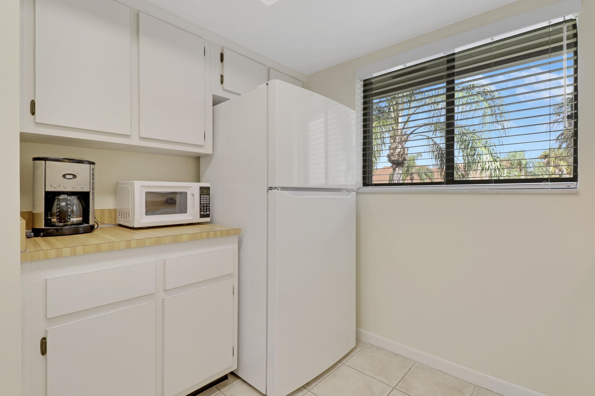 1600 NE Dixie Highway, Unit 10-203, Jensen Beach, FL 34957 Photo