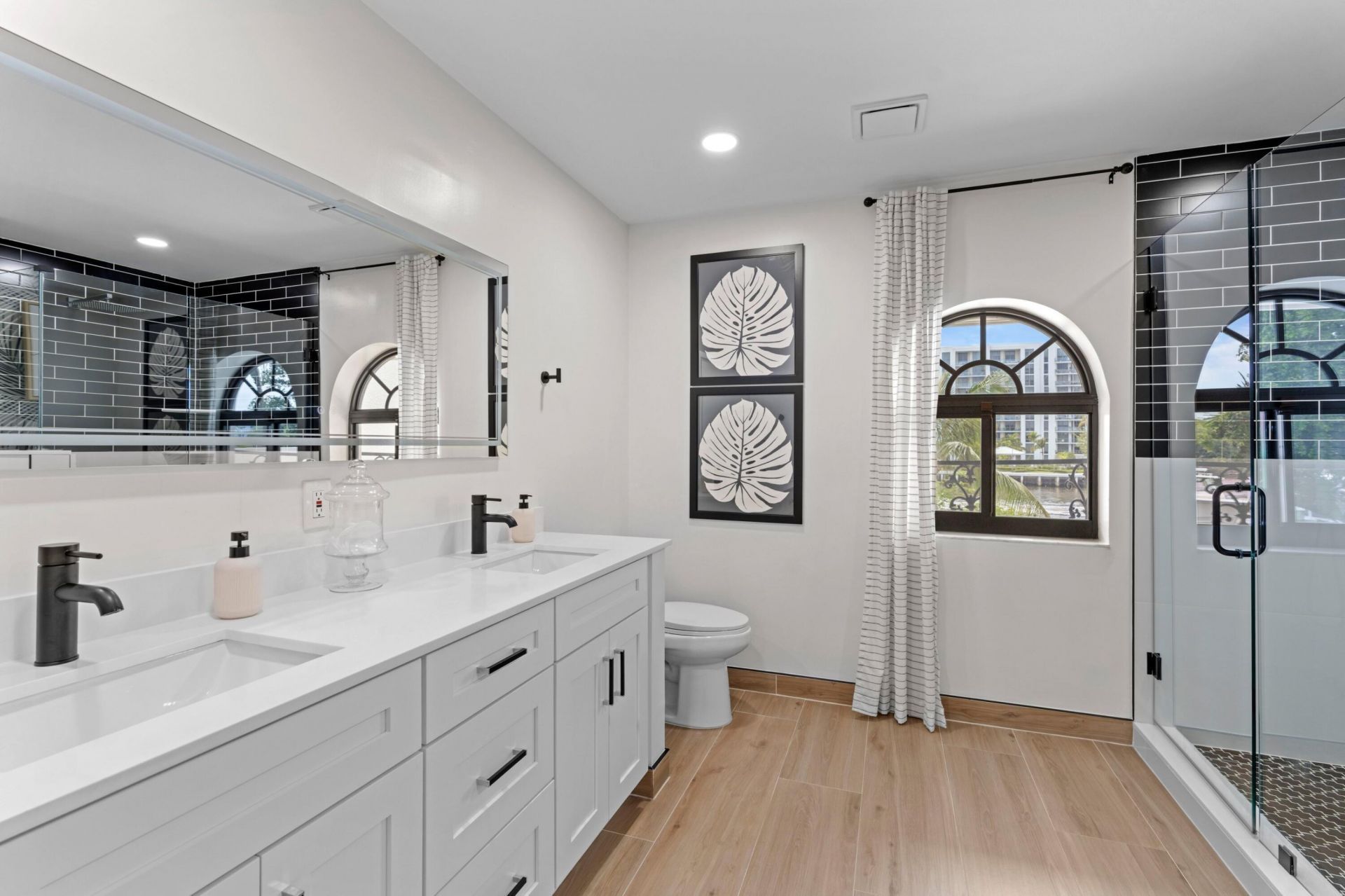5552 N Ocean Boulevard, Unit 1a, Ocean Ridge, FL 33435 Photo