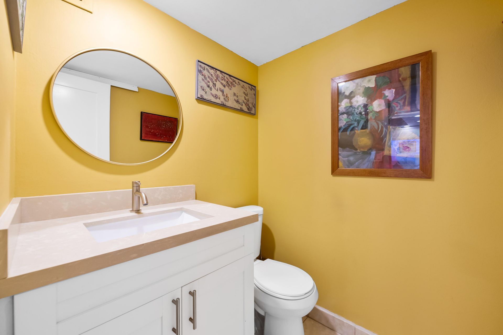 600 Parkview Drive, Unit 823, Hallandale Beach, FL 33009 Photo
