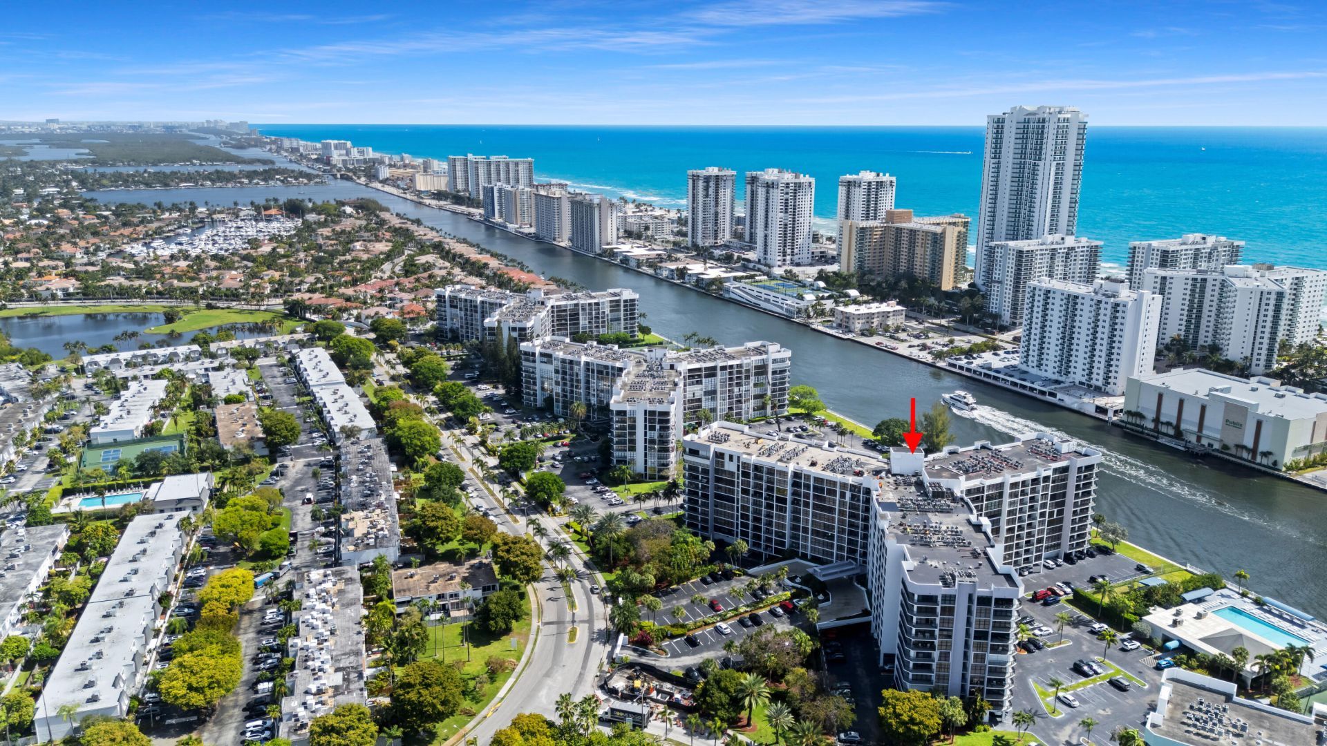 600 Parkview Drive, Unit 823, Hallandale Beach, FL 33009 Photo
