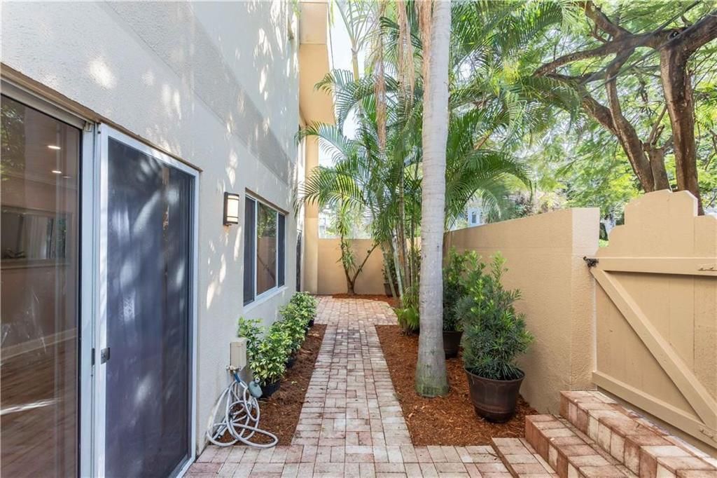 101 SE 15th Avenue, Unit H, Fort Lauderdale, FL 33301 Photo