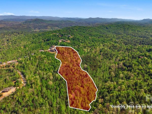 1029 River Club Ridge, Lenoir, NC 28645