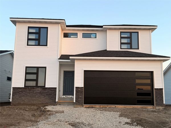 14522 Northpark Drive , Urbandale, IA 50323