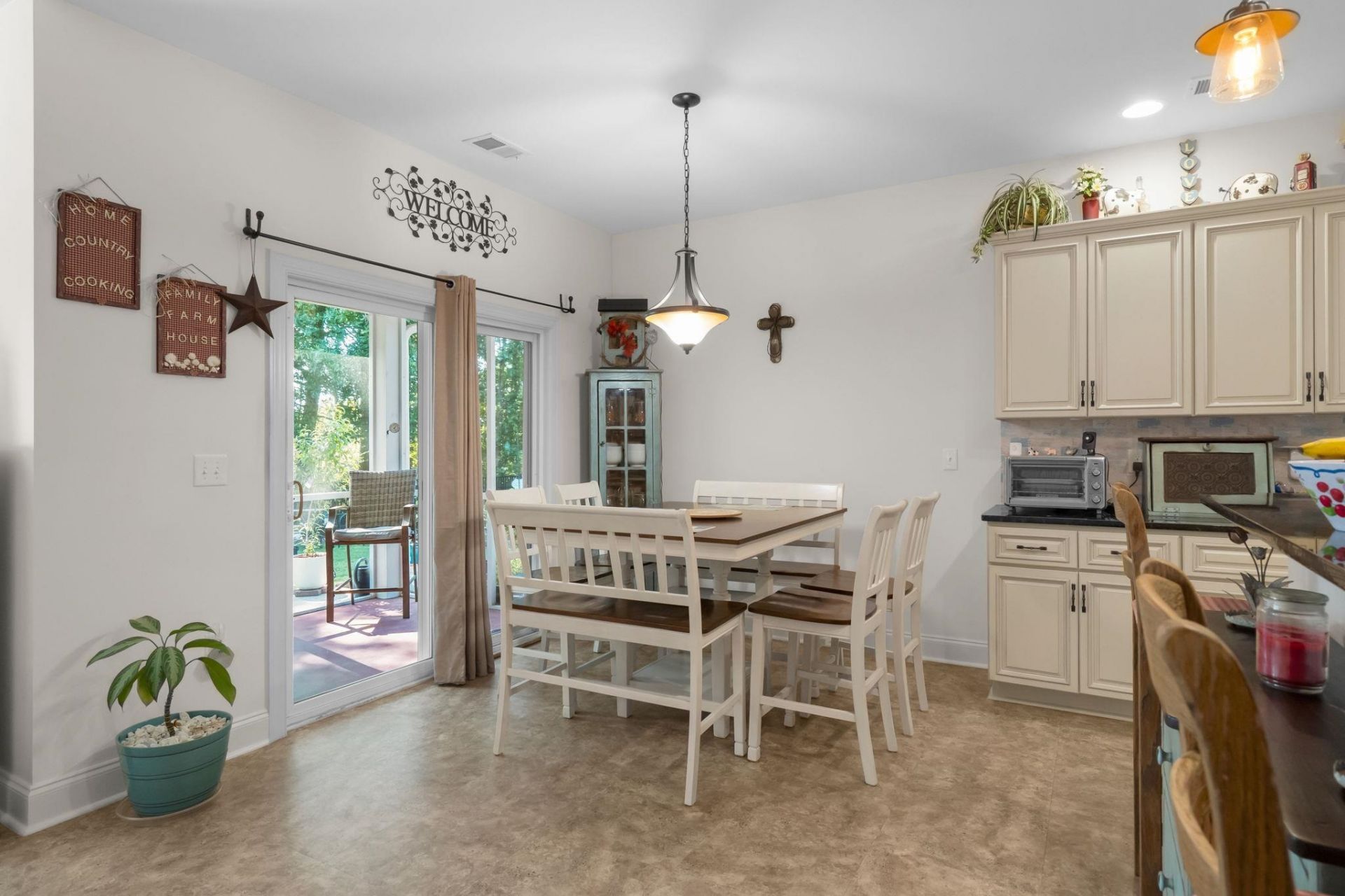 132 Rivers Edge Dr. Photo 18