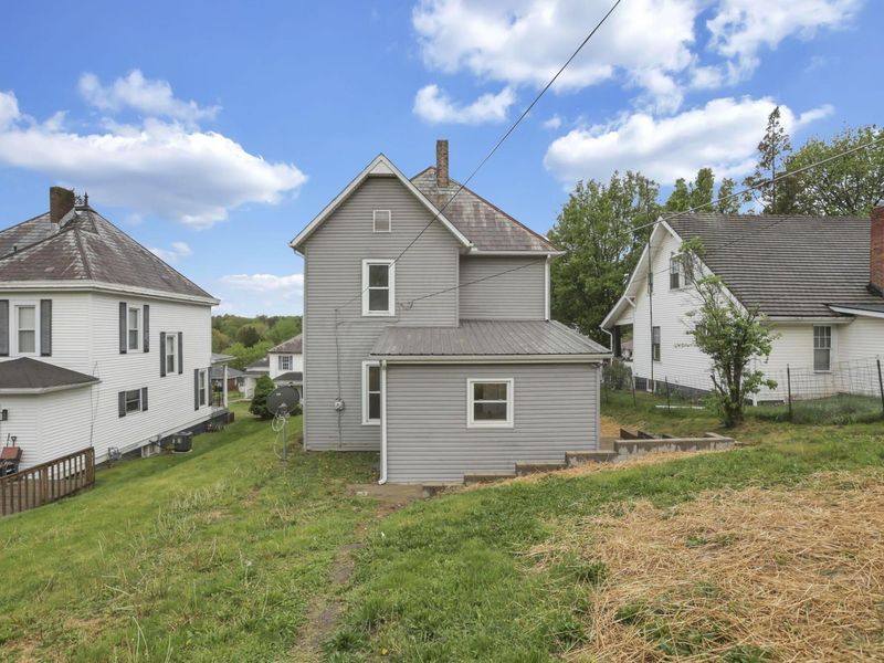 318 N Pleasant Street, New Lexington, OH 43764 Photo 27