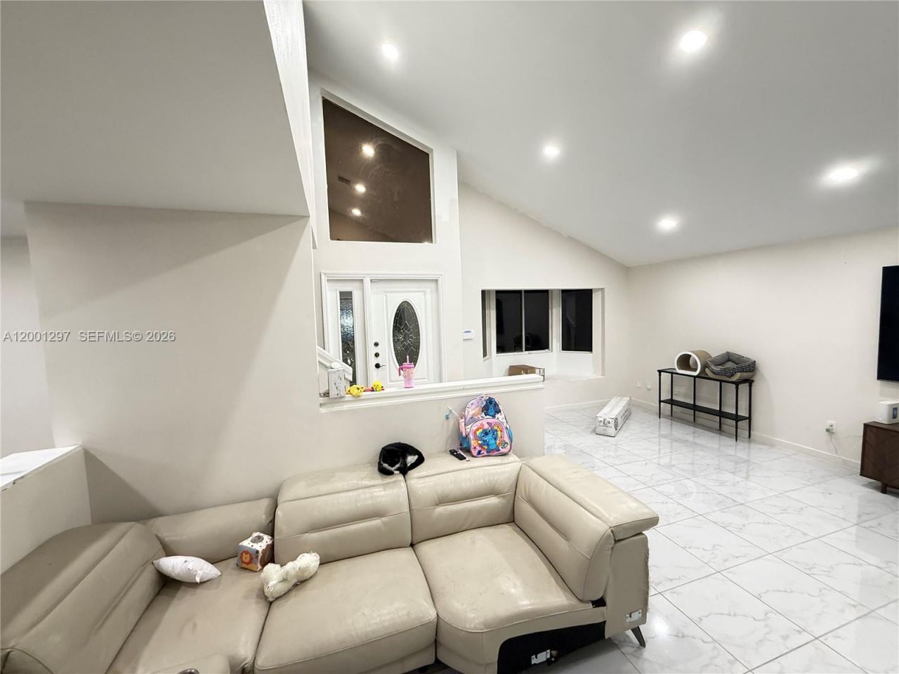 18318 NW 61st Ct, Hialeah, FL 33015 Photo