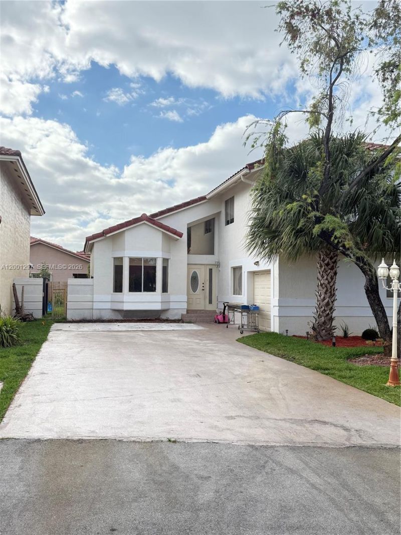 18318 NW 61st Ct, Hialeah, FL 33015 Photo