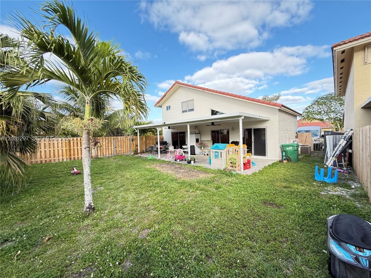 18318 NW 61st Ct, Hialeah, FL 33015 Photo