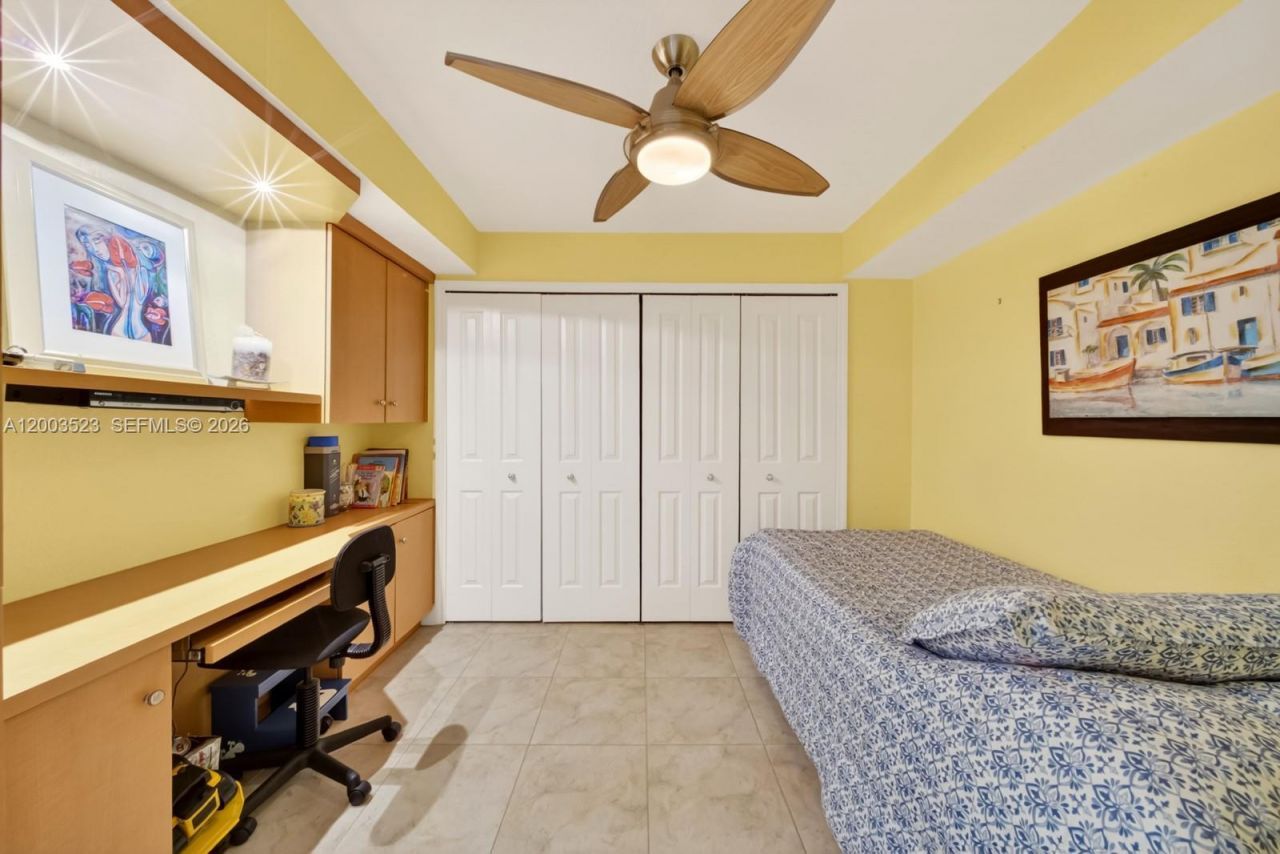 6423 Collins Ave , Unit 1204, Miami Beach, FL 33141 Photo