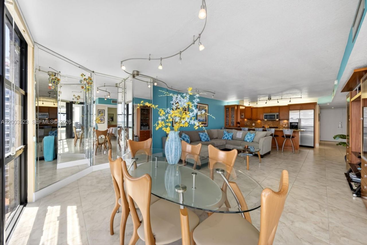 6423 Collins Ave , Unit 1204, Miami Beach, FL 33141 Photo